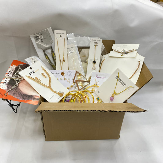 1KG Mix Jewellery Box – 70–75 Imported Articles
