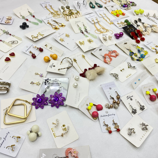 Korean Earrings Mix Box – 1KG (110–120 Pieces)