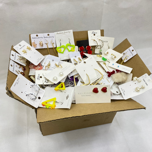 Korean Earrings Mix Box – 1KG (110–120 Pieces)